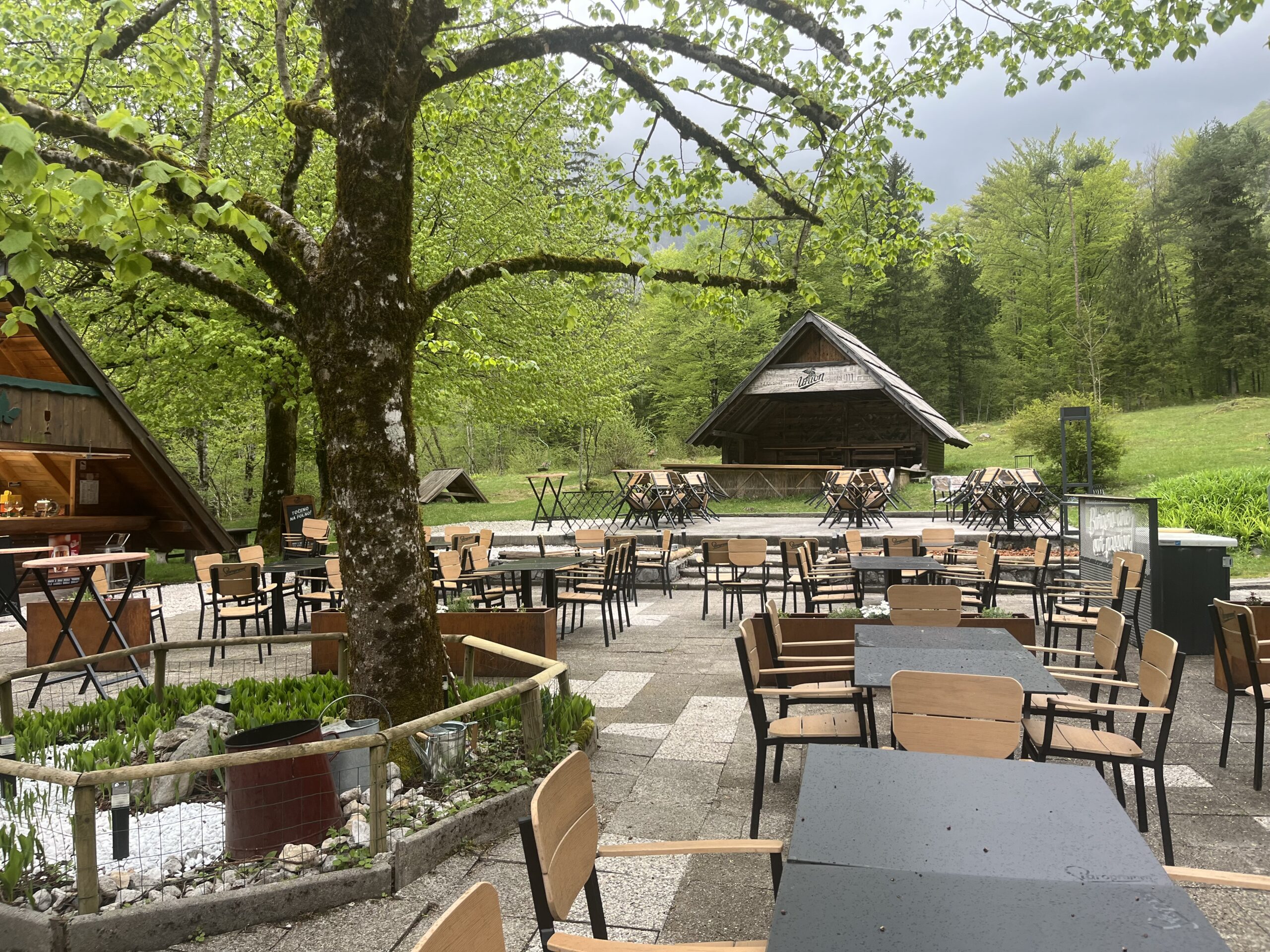 Dom v Kamniški Bistrici vstopa v novo sezono s prenovljeno teraso